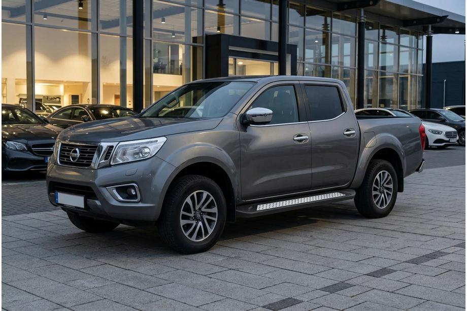 Nissan Navara/NP300 2016- Seitenschweller New Vision Black (2 Stk., Aluminium) Image