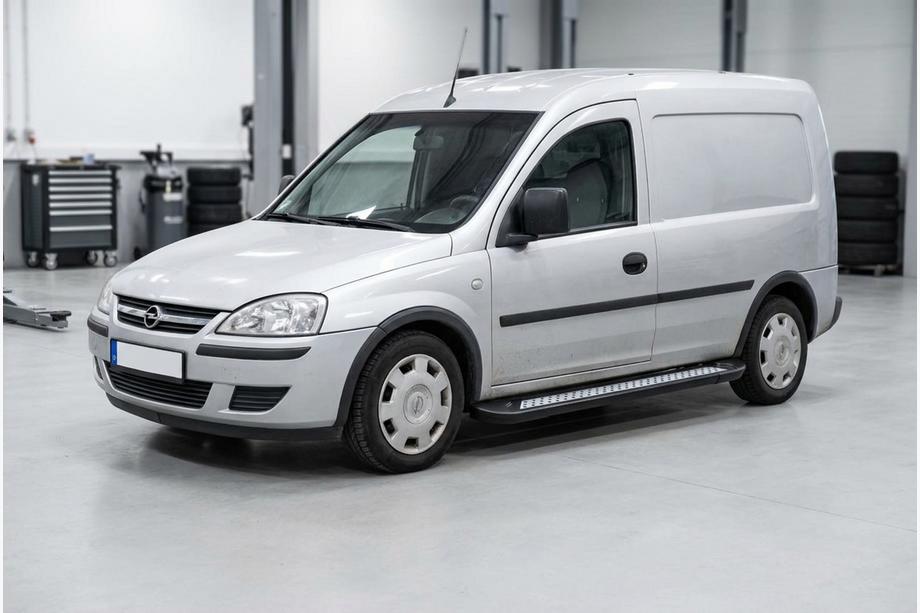 Opel Combo 2002–2012 Seitenschweller New Vision Black (2 Stk., Aluminium) Image