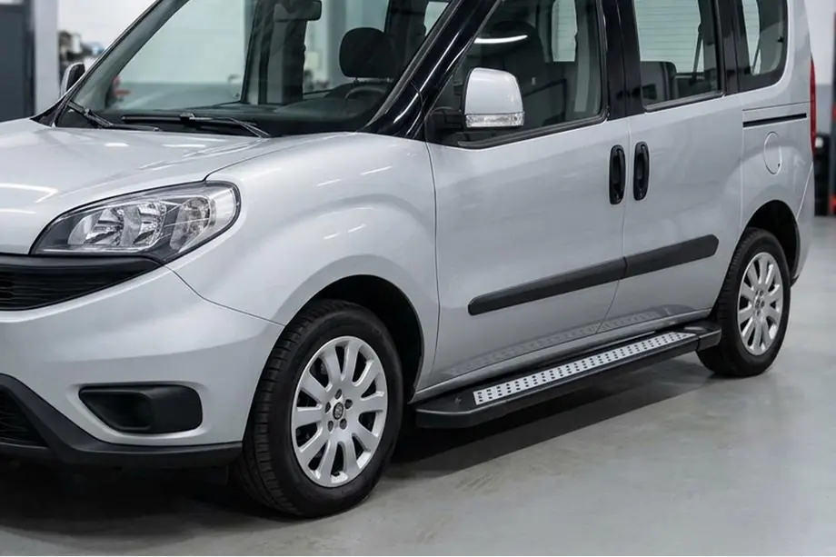 Opel Combo 2012-2018 Seitenschweller New Vision Black (2 Stk., Aluminium) Image