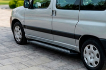Peugeot Partner 1996-2008 Seitenschweller New Vision Black (2 Stk., Aluminium) Foto 1