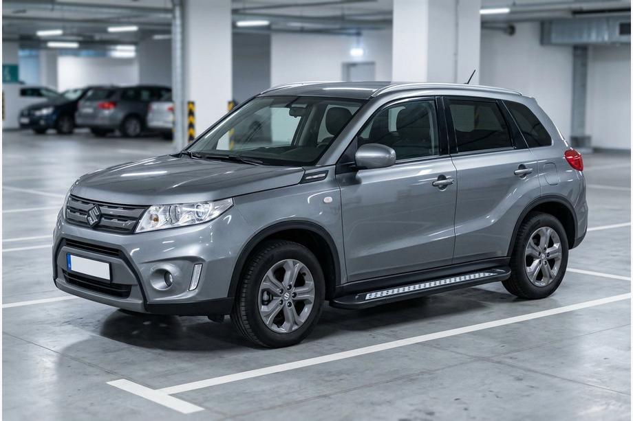 Suzuki Vitara 2015- Seitenschweller New Vision Black (2 Stk., Aluminium) Image