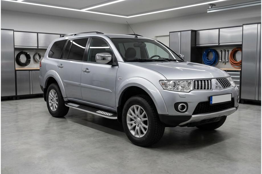Mitsubishi Pajero Sport 2008-2015 Seitenschweller Tayga V2 (2 Stk., Aluminium) Image