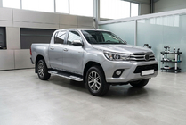 Toyota Hilux 2015- Seitenschweller Tayga V2 (2 Stk., Aluminium) Foto 1