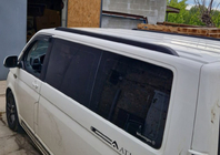 Volkswagen T5 Caravelle 2004-2010 Integrierte Dachreling (schwarz) Foto 43