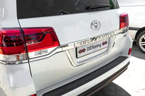 Toyota Land Cruiser 200 2007-2021 Kennzeichenhalter Standard Foto 7