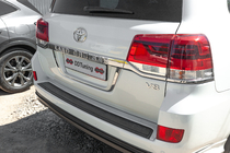 Toyota Land Cruiser 200 2007-2021 Kennzeichenhalter Standard Weiß Foto 10