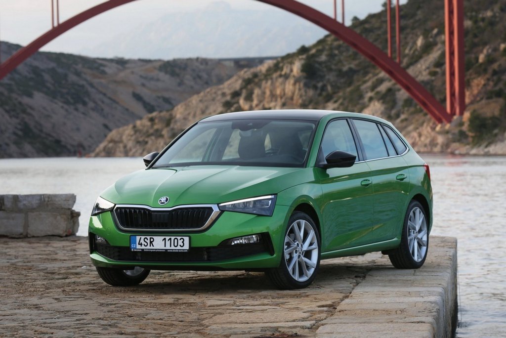 Übersicht fünftürige Fließheck-Skoda Scala