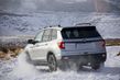 Übersicht über mittelständische Crossover Honda Passport Foto 12
