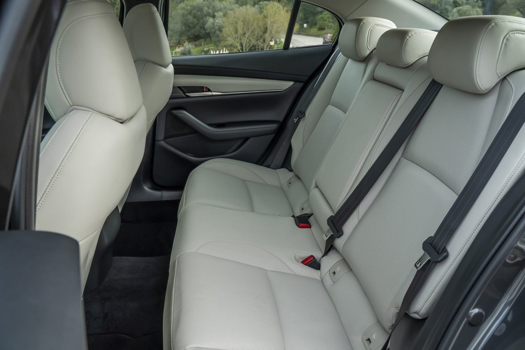 Die vierte Generation des kompakten Mazda 3 Limousine