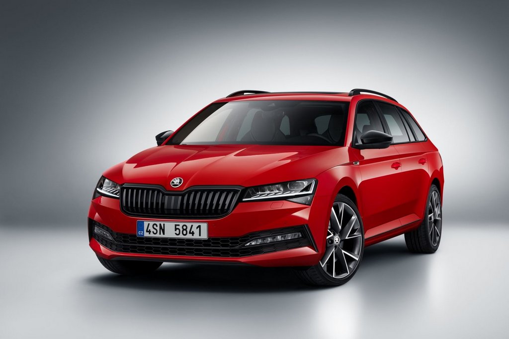 Neu gestaltete Version des Kombis Skoda Superb Combi