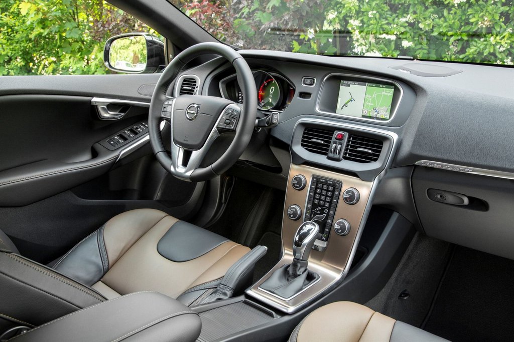 Geländemodifikation des Volvo V40 Cross Country Fließheck