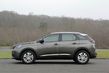 Kompakte Crossover Peugeot 3008 die zweite Generation Foto 13