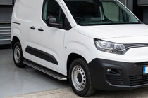 Opel Combo 2019- Trittbretter Maydos V1 (2 Stk., Aluminium & Edelstahl) Foto 1