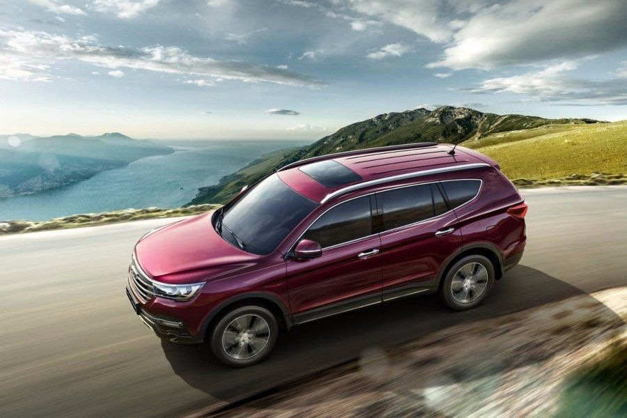 Allrad-Siebensitzer-Crossover Lifan X80