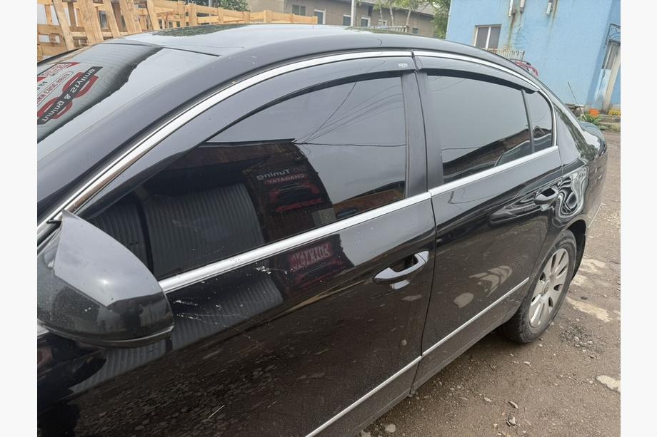 Volkswagen Passat B7 2012-2015 Windabweiser mit Chromleisten SD (EU, 4 Stk, Niken) Image