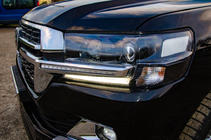 Toyota Land Cruiser 200 2007-2021 Scheinwerferblenden mit LED (2016↗) Foto 4