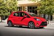 Überprüfung der aktualisierten Kleinwagen-Schrägheck Toyota Yaris Foto 2