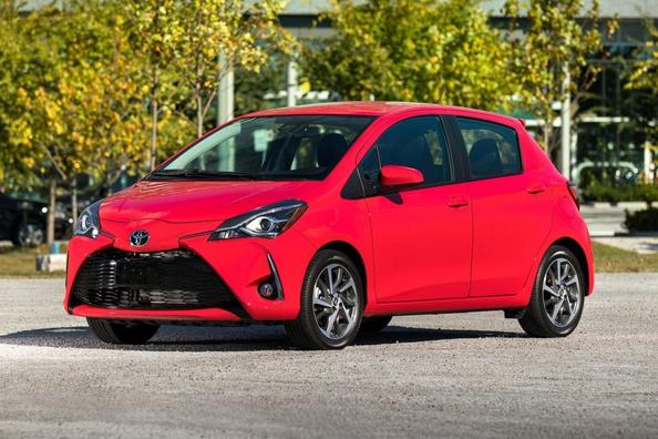 Überprüfung der aktualisierten Kleinwagen-Schrägheck Toyota Yaris