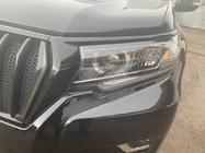 Toyota Land Cruiser Prado 150 2009-2023 Frontgrill 2017↗ LED (Zeus Black, mit Black Wimpern) Foto 10