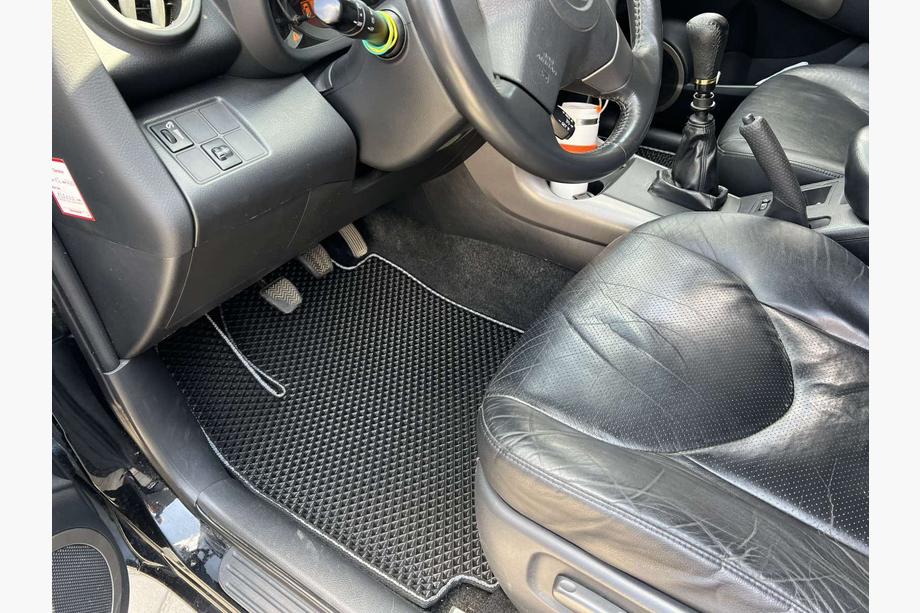 Toyota Rav 4 2006-2013 EVA Fußmatten (schwarz) Image