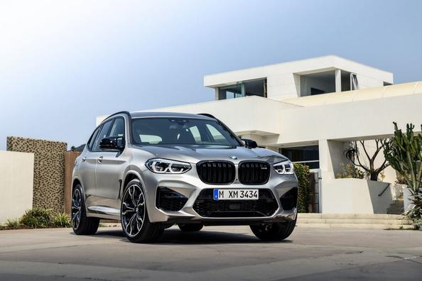 Allradantrieb aufgeladenen Crossover BMW X3 M