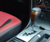 Toyota Land Cruiser 200 2007-2021 Schaltknauf (Schwarzes Leder + Helles Holz) Foto 3