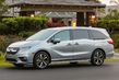 Bewertung des achtsitzigen Minivans Honda Odyssey in voller Größe Foto 6