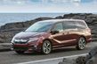 Bewertung des achtsitzigen Minivans Honda Odyssey in voller Größe Foto 1