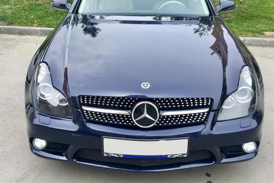 Mercedes CLS C219 2004-2010 Frontgrill (2005-2008, Diamond Silver) Image