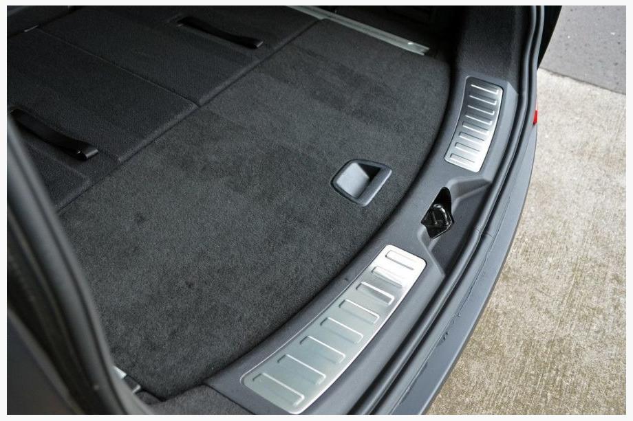 Land Rover Discovery Sport 2014- Edelstahl Ladekantenschutz hinten (2 Stk.) Foto 1