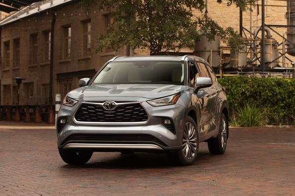 Die neue Generation des Toyota Highlander Crossover