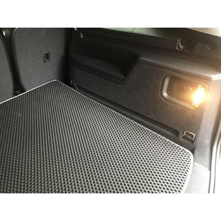 Kofferraummatte Oben (EVA, Schwarz) Volkswagen Sharan 2010-2023 Foto 3