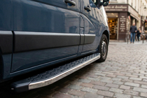Renault Master 2011-2023 Seitenschweller BlackLine (2 Stk. Aluminium) Foto 1