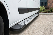 Opel Movano 2010-2021 Seitenschweller New Vision Grey (2 Stk., Aluminium) Foto 1