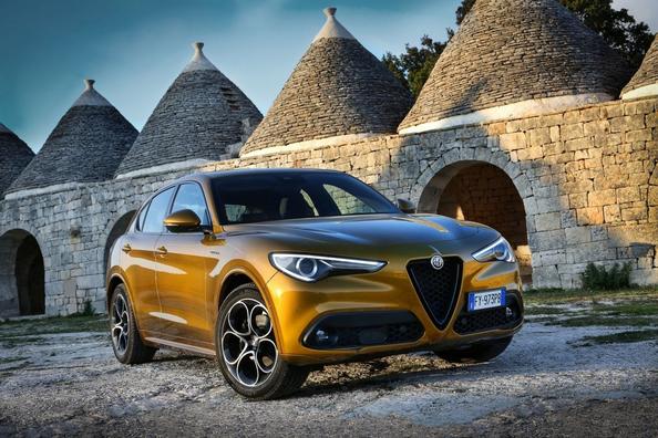 Die erste Generation des kompakt SUV von Alfa Romeo Stelvio