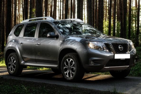 Überblick über das Budget Crossover Nissan Terrano