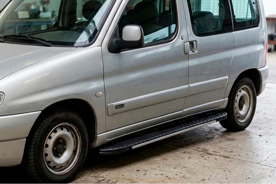 Peugeot Partner 1996-2008 Trittbretter Bosphorus Grey (2 Stk., Aluminium) Image