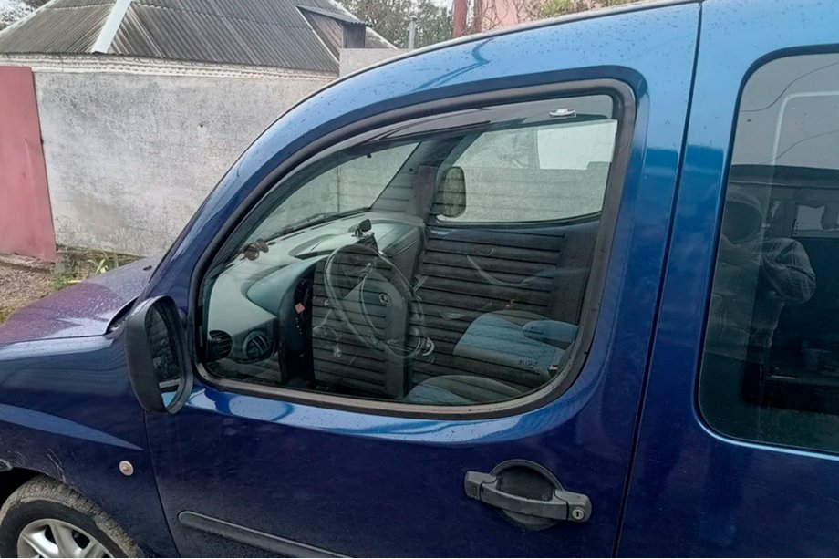 Fiat Doblo I 2001-2005 Windabweiser zum Einstecken (2 Stk, HIC) Image