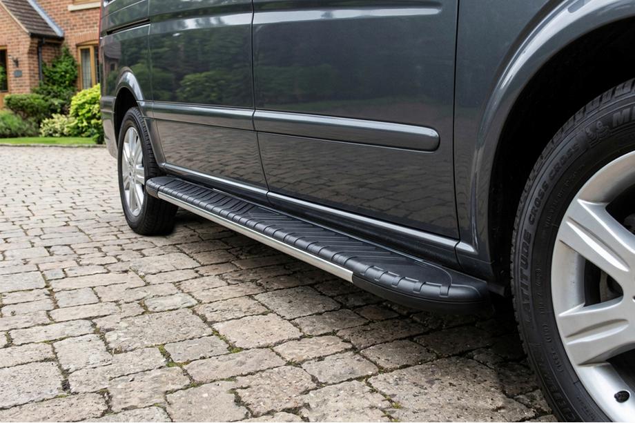 Mercedes Vito/V-class W447 2014- Trittbretter Bosphorus Grey (2 Stk., Aluminium) Image
