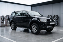Mitsubishi Pajero Sport 2008-2015 Trittbretter Bosphorus Grey (2 Stk., Aluminium) Foto 1