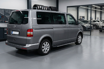 Volkswagen T5 Multivan 2003–2010 Trittbretter Bosphorus Grey (2 Stk., Aluminium) Kurzer Radstand Foto 1
