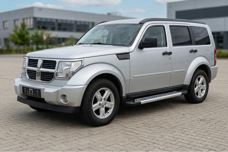 Dodge Nitro 2006-2011 Seitenschweller New Vision Grey (2 Stk., Aluminium) Image