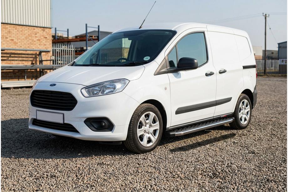 Ford Courier 2014-2023 Seitenschweller BlackLine (2 Stk., Aluminium) Image