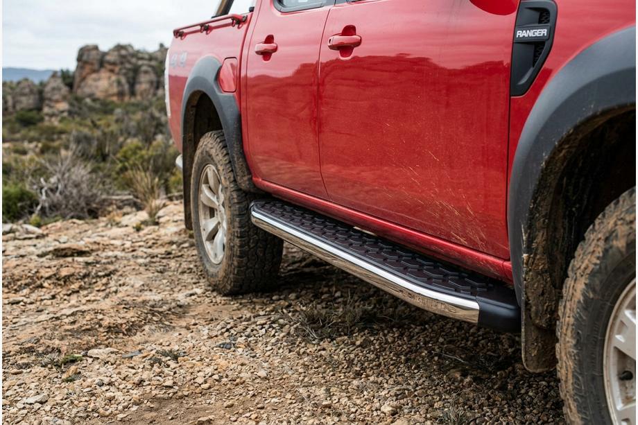 Ford Ranger 2007-2011 Seitenschweller BlackLine (2 Stk., Aluminium) Image