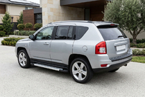 Jeep Compass 2006-2016 Seitenschweller New Vision Grey (2 Stk., Aluminium) Foto 1