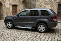Jeep Grand Cherokee WK 2004-2010 Seitenschweller New Vision Grey (2 Stk., Aluminium) Foto 1