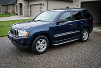 Jeep Grand Cherokee WK 2004-2010 Seitenschweller BlackLine (2 Stk., Aluminium) Foto 1
