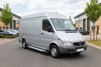 Mercedes Sprinter W901/902/903/904/905 1995–2006 Seitenschweller New Vision Grey (2 Stk., Aluminium) Foto 1