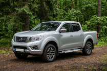 Nissan Navara/NP300 2016- Seitenschweller New Vision Grey (2 Stk., Aluminium) Foto 1