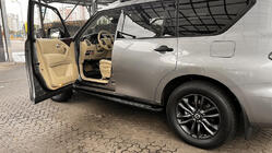 Nissan Patrol Y62 2010-2024 Seitenschweller New Vision Grey (2 Stk., Aluminium) Foto 4